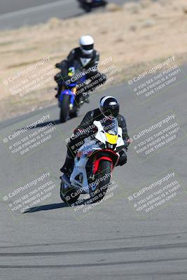 media/Feb-05-2023-Classic Track Day (Sun) [[c35aca4a42]]/Group 2/session 1 turn 9/